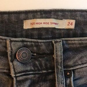 Levi’s premium black jeans